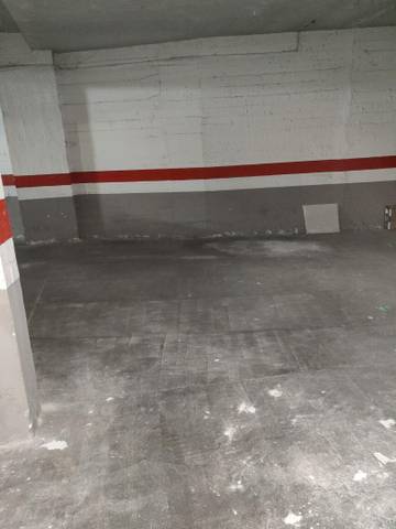 Garaje en Alquiler en Calle Arango, 9 en Carranque - Haza Cuevas