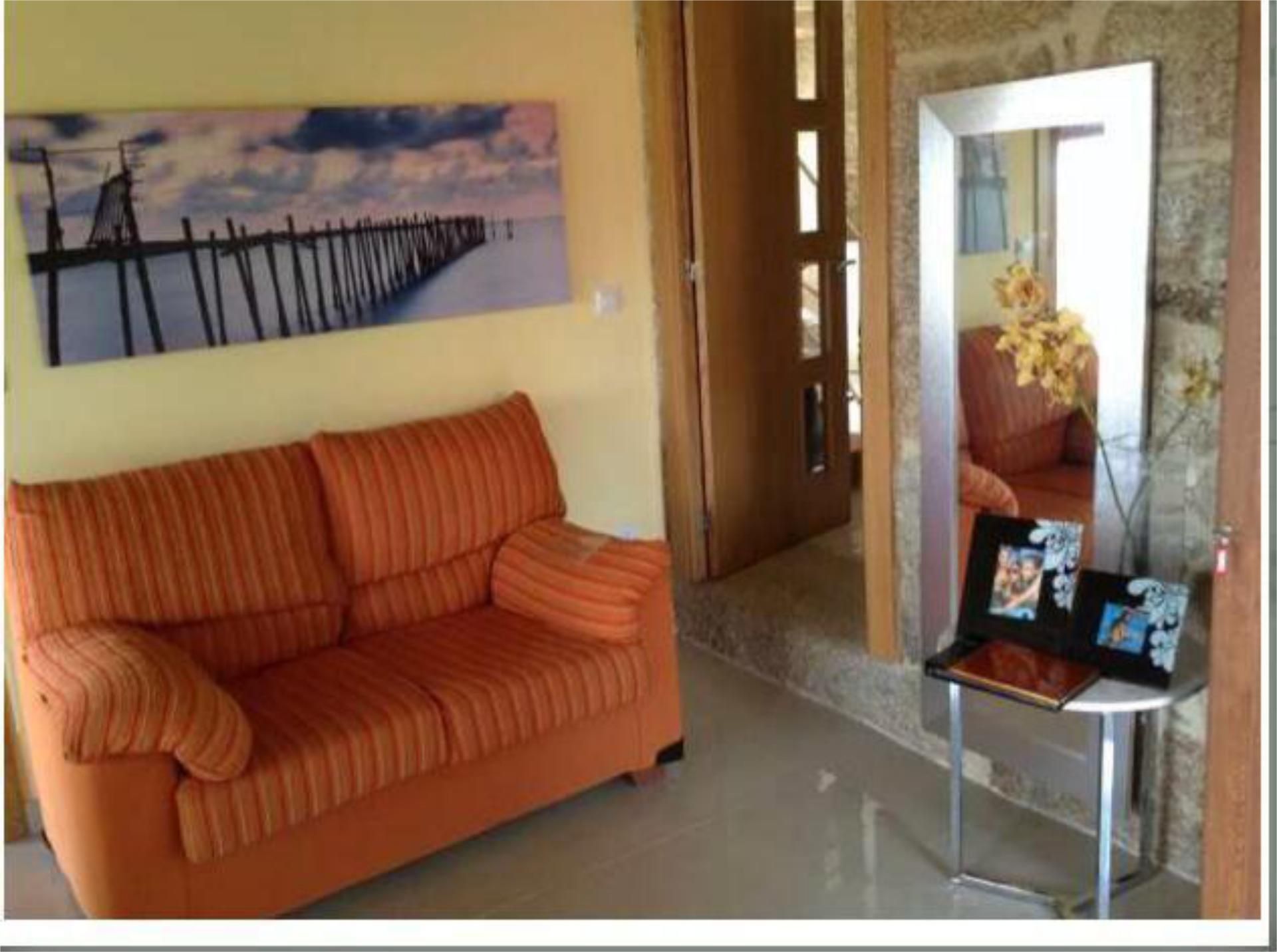 Casa adosada de alquiler en Cangas pueblo Casa adosada de alquiler en Cangas pueblo