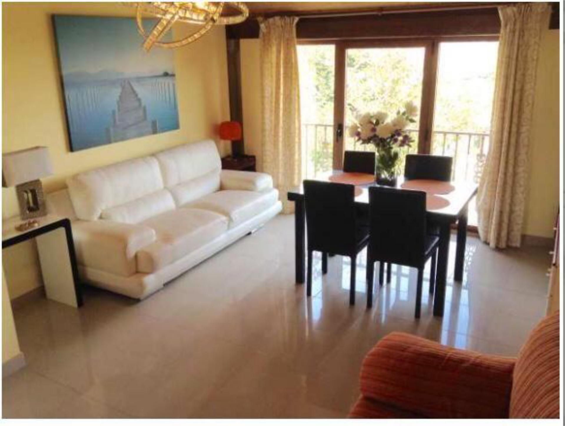 Einfamilien-Reihenhaus miete in Cangas pueblo