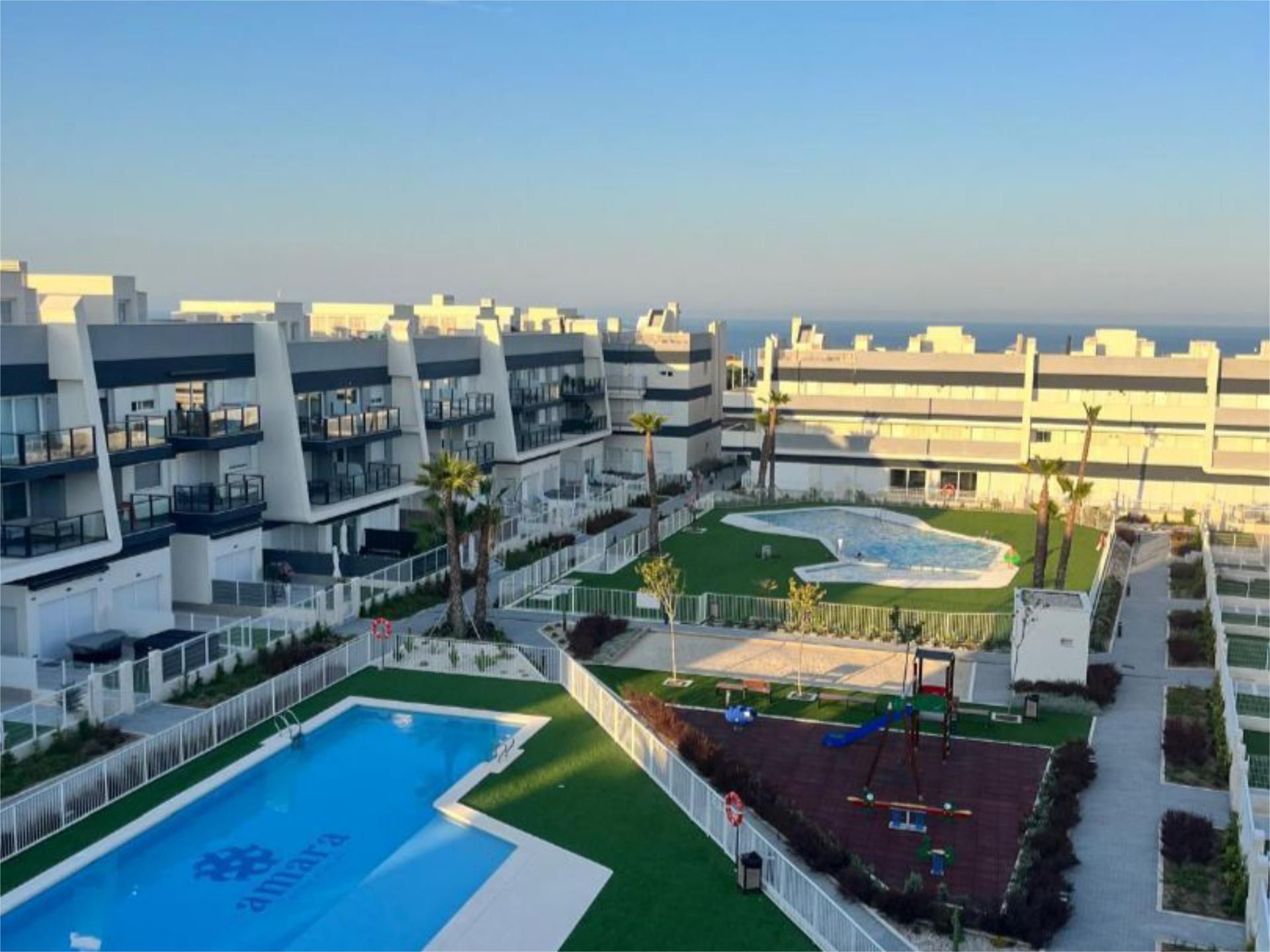 Apartament en venda a Avinguda D'escandinàvia, 96, Gran Alacant Vista exterior de Apartament en venda en Santa Pola amb Aire condicionat, Terrassa i Piscina