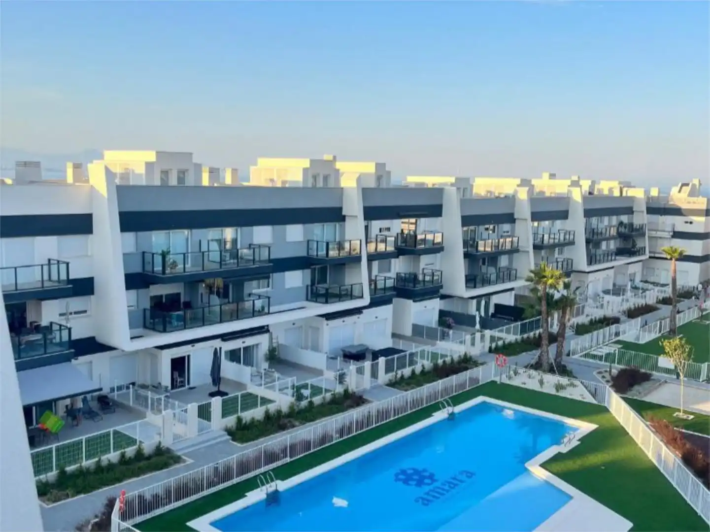 Apartamento en venta en Avinguda D'escandinàvia, 96, Panorama - Sierramar Vista exterior de Apartamento en venta en Santa Pola con Aire acondicionado, Terraza y Piscina