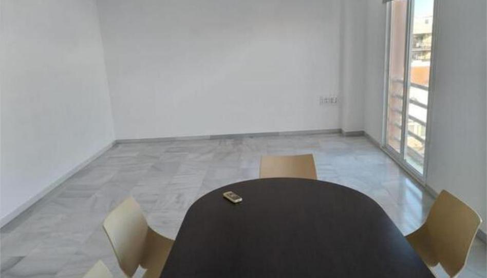 Foto 1 de Oficina de lloguer a Nueva Alcalá, Sevilla