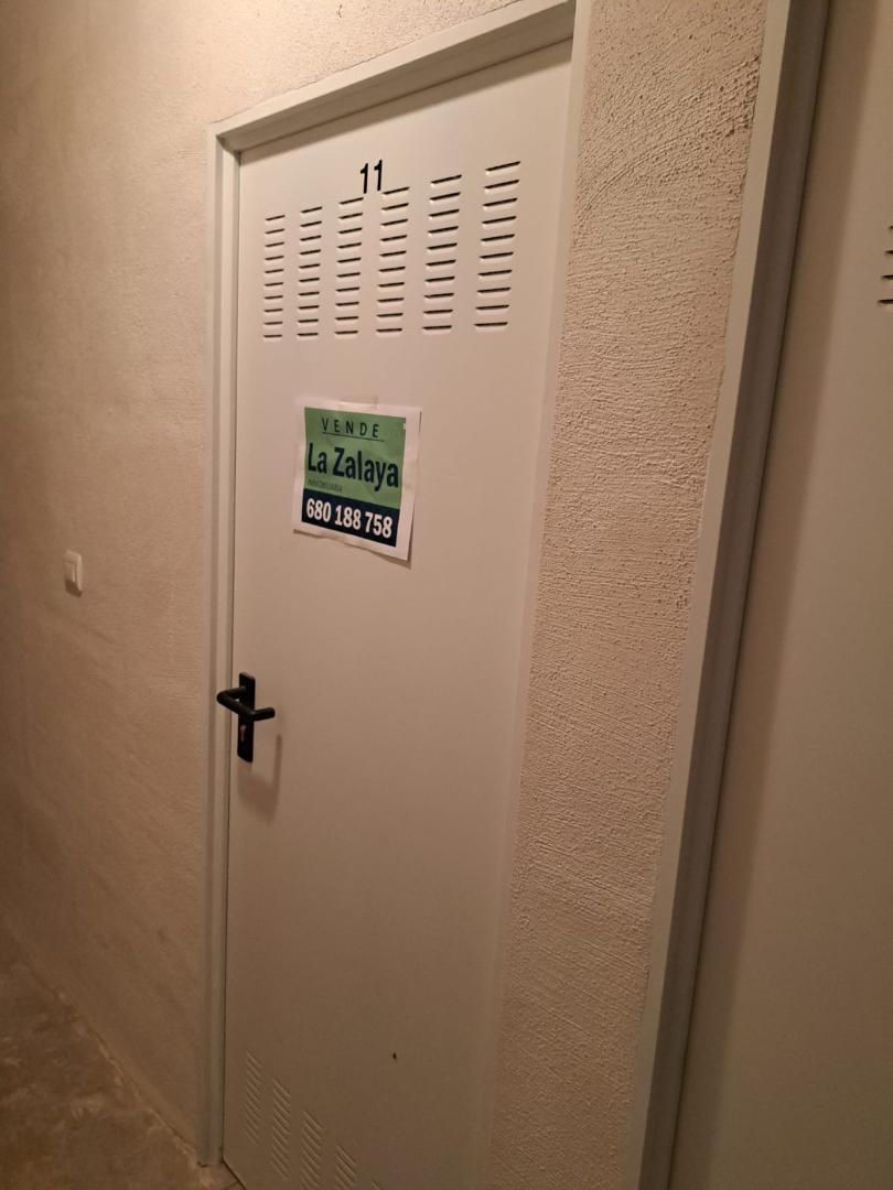 Box room for sale in Zorraquín