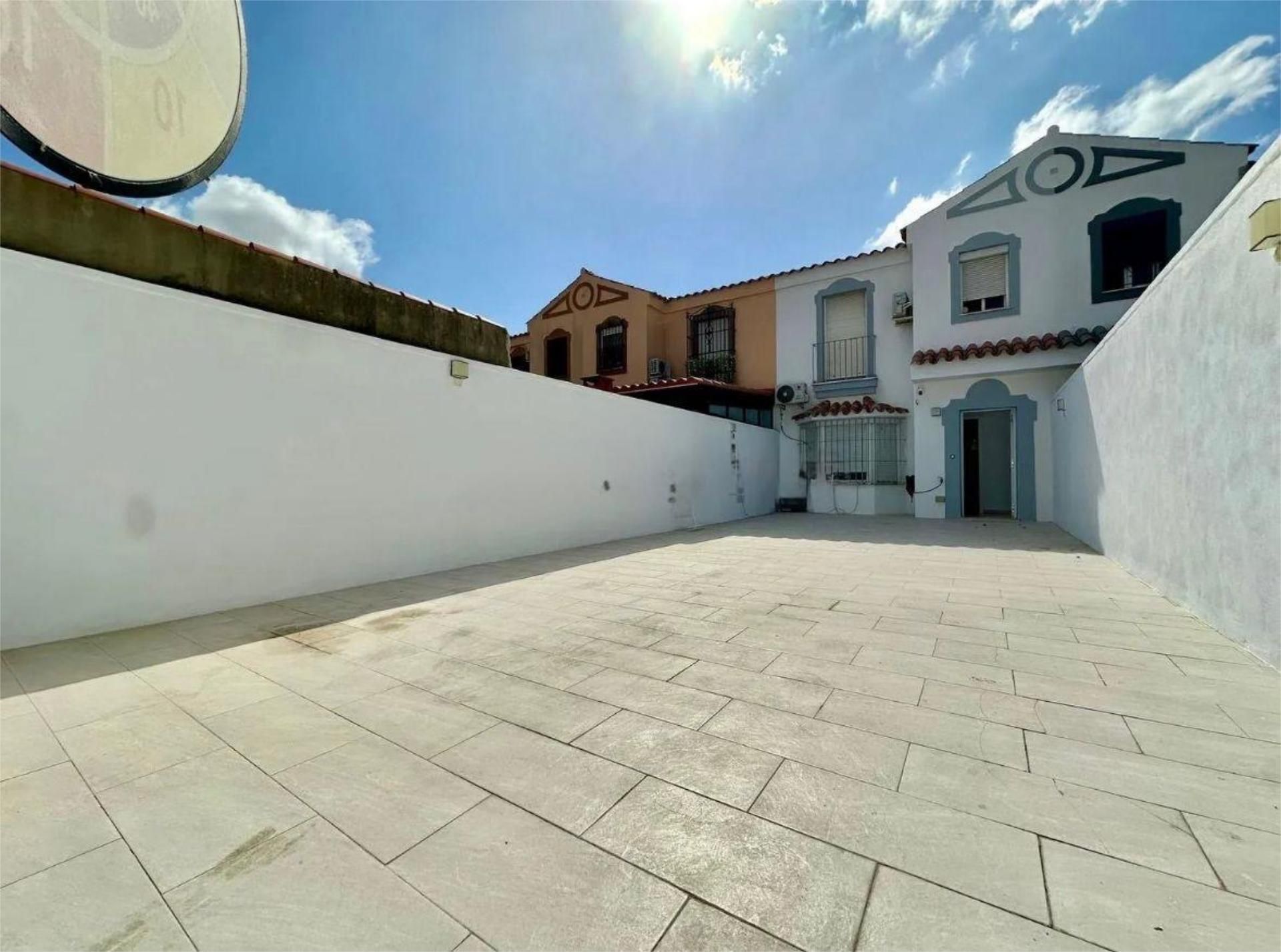 Vista exterior de Dúplex de lloguer en Jerez de la Frontera amb Aire condicionat, Calefacció i Moblat