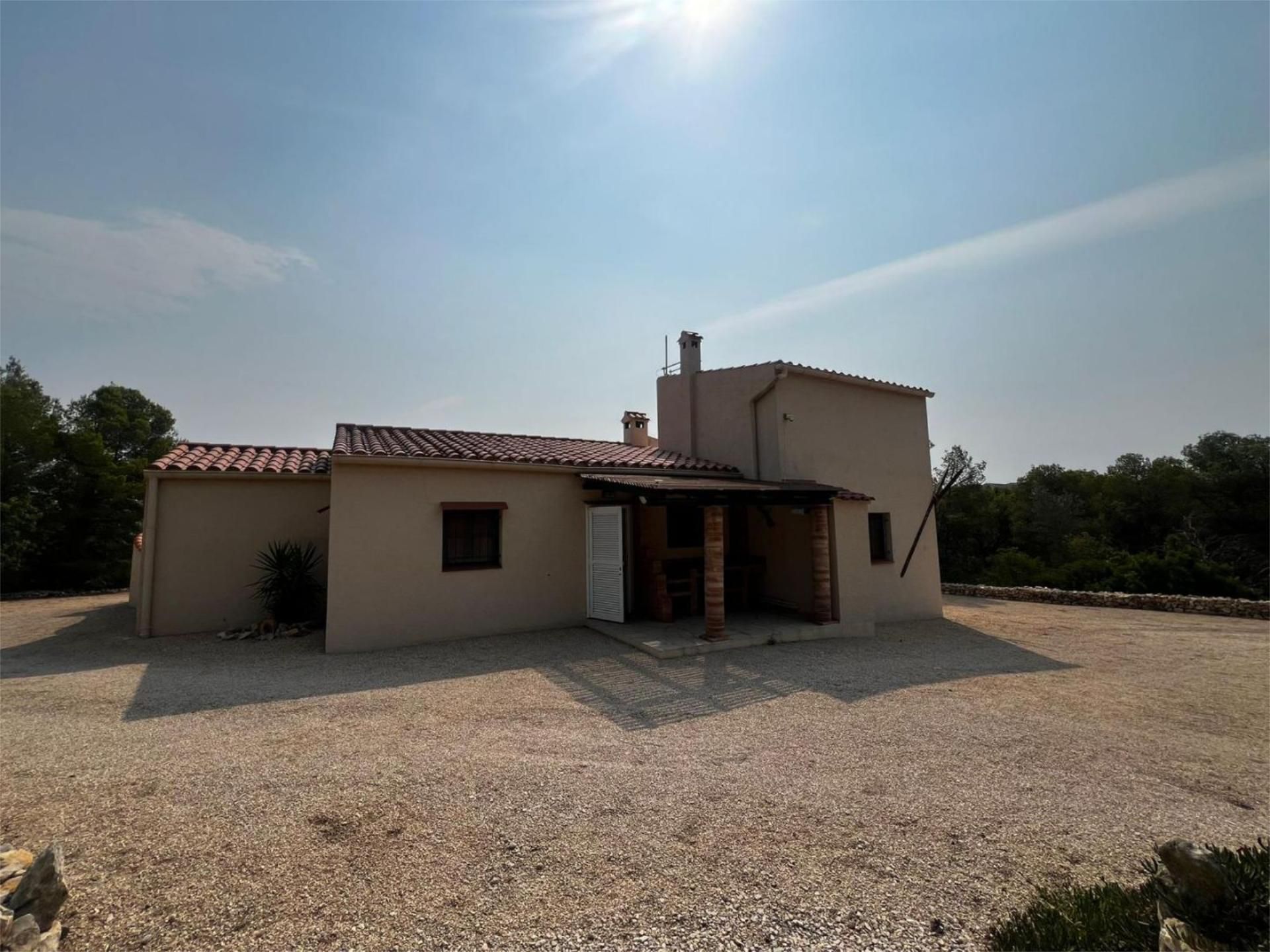 Vista exterior de Finca rústica en venta en El Perelló con Aire acondicionado, Terraza y Piscina