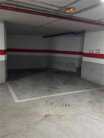 Garaje en Alquiler en Tejares - Chamberí - Alcades