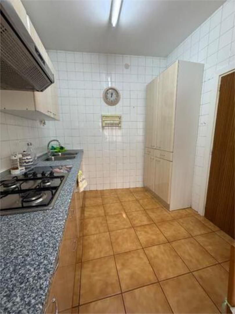 Casa o xalet en venda a Centro Cuina de Casa o xalet en venda en Arganda del Rey amb Calefacció, Terrassa i Traster