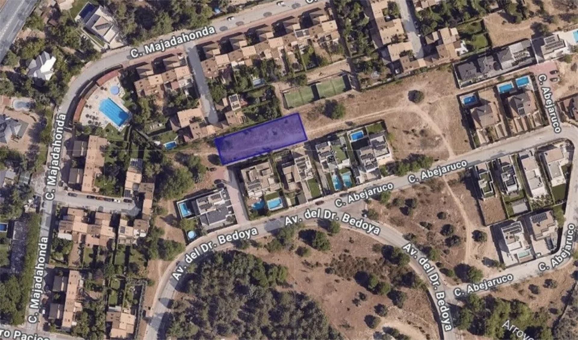 Exterior view of Land for sale in Torrelodones