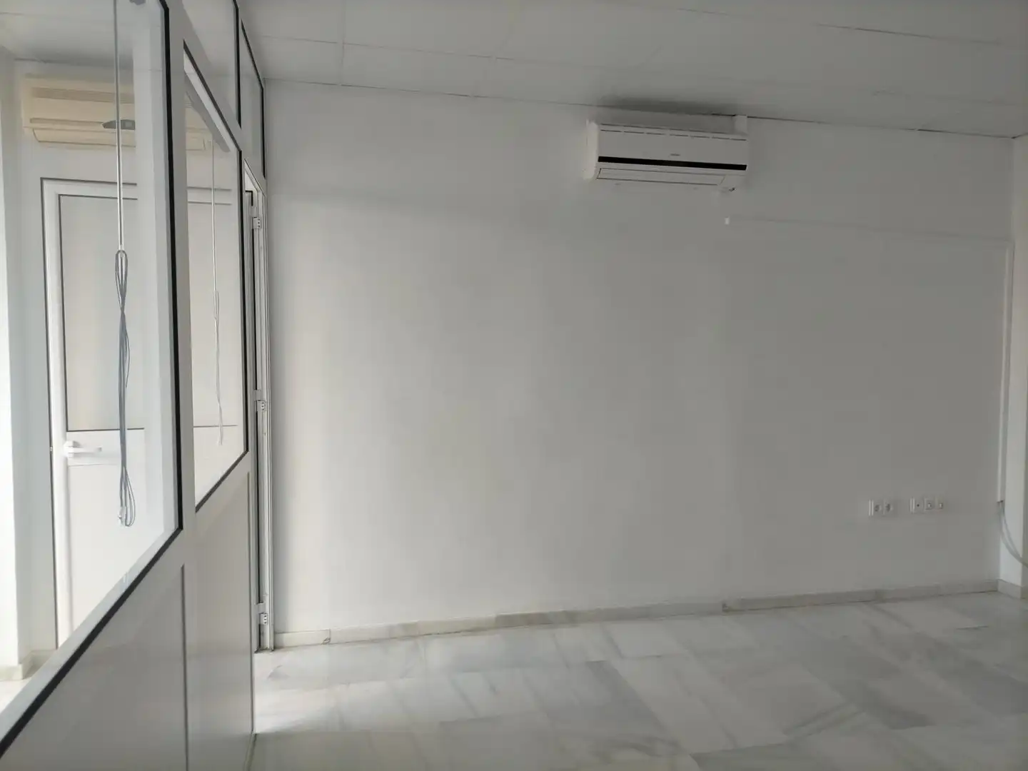 Oficina de alquiler en Calle Cerrajeros, 20, Carmona Oficina de alquiler en Carmona