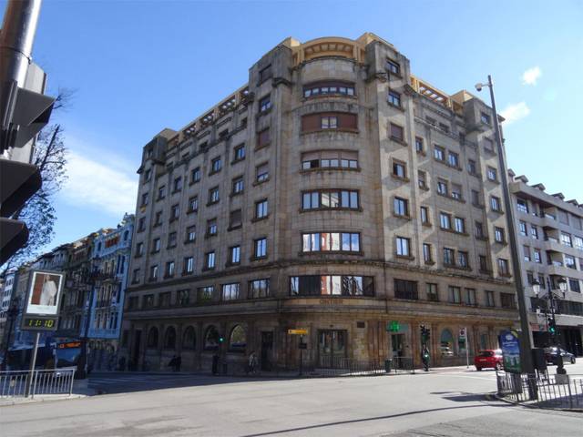 Piso en Venta en Calle Marqués de Santa Cruz, 13 en Parque San Francisco - Uría