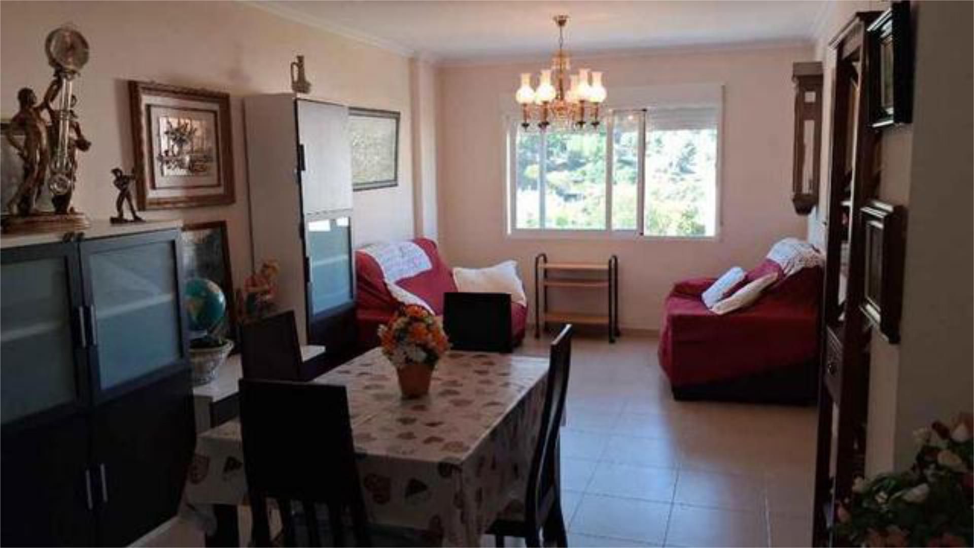 Sala d'estar de Casa o xalet en venda en Navajas amb Calefacció, Terrassa i Traster