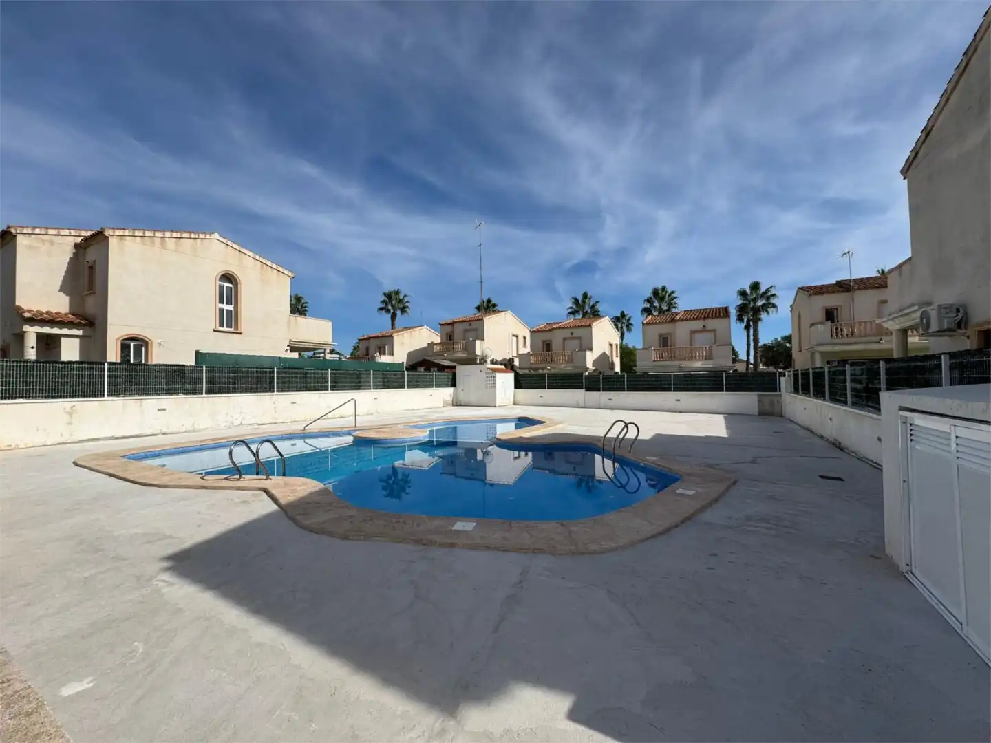 Casa o chalet de alquiler en Avenida el Ras Gran, 22, El Raso Piscina de Casa o chalet de alquiler en Guardamar del Segura con Aire acondicionado, Jardín privado y Terraza