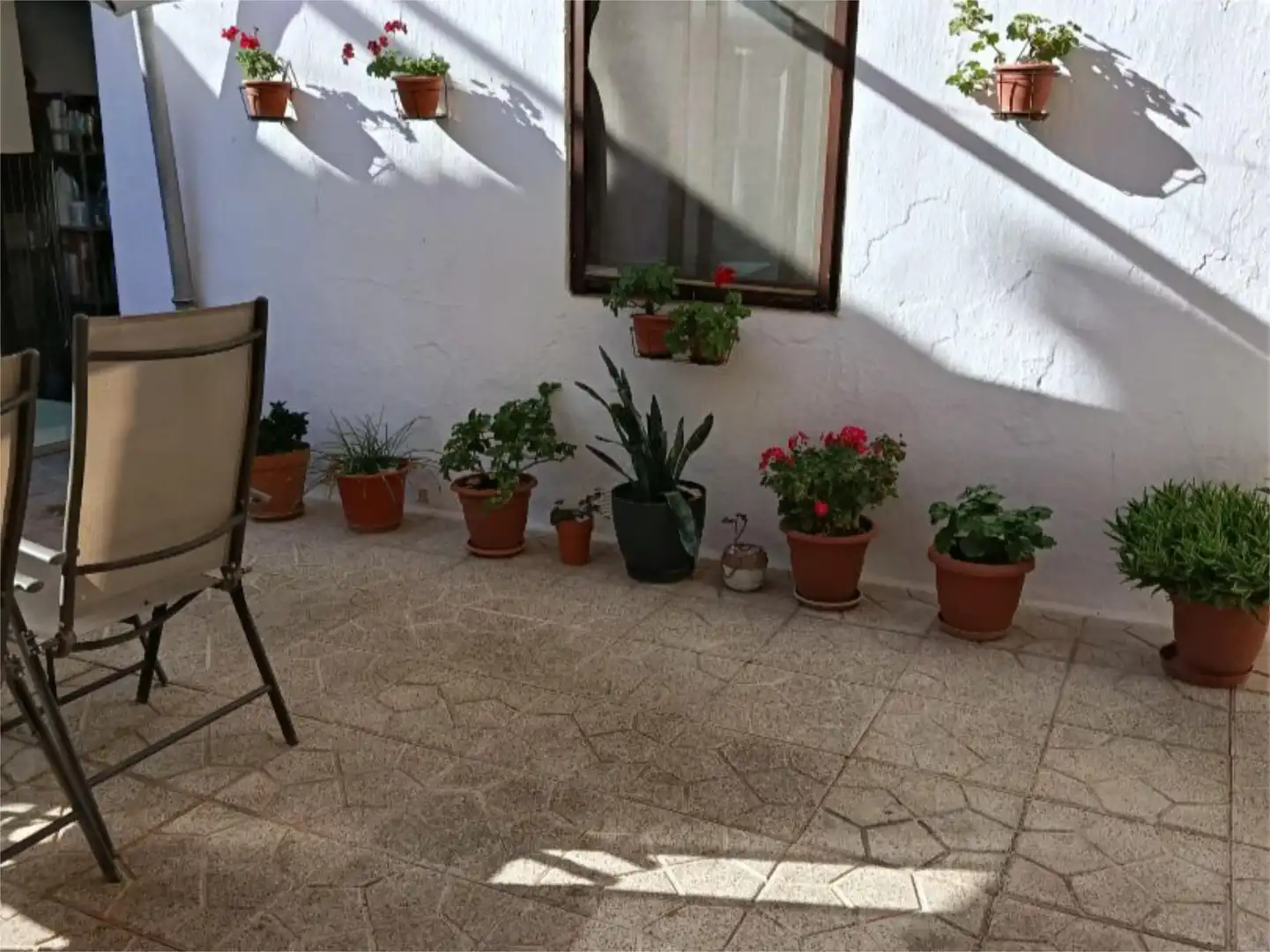 Casa adosada en venta en Calle Víctor Pradera, 18, Torreperogil Jardín de Casa adosada en venta en Torreperogil con Aire acondicionado, Calefacción y Terraza