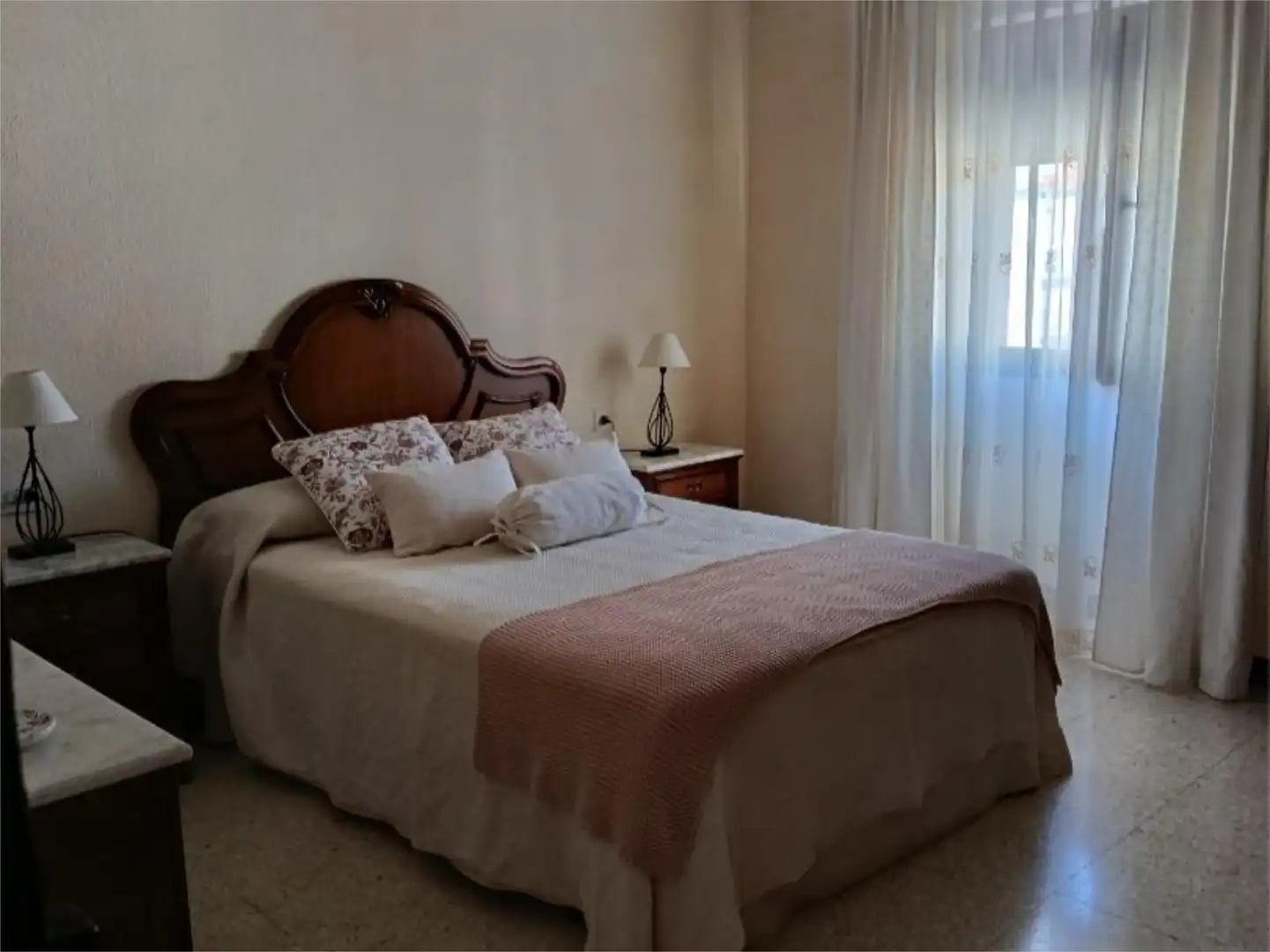 Casa adosada en venta en Calle Víctor Pradera, 18, Torreperogil Habitación de Casa adosada en venta en Torreperogil con Aire acondicionado, Calefacción y Terraza
