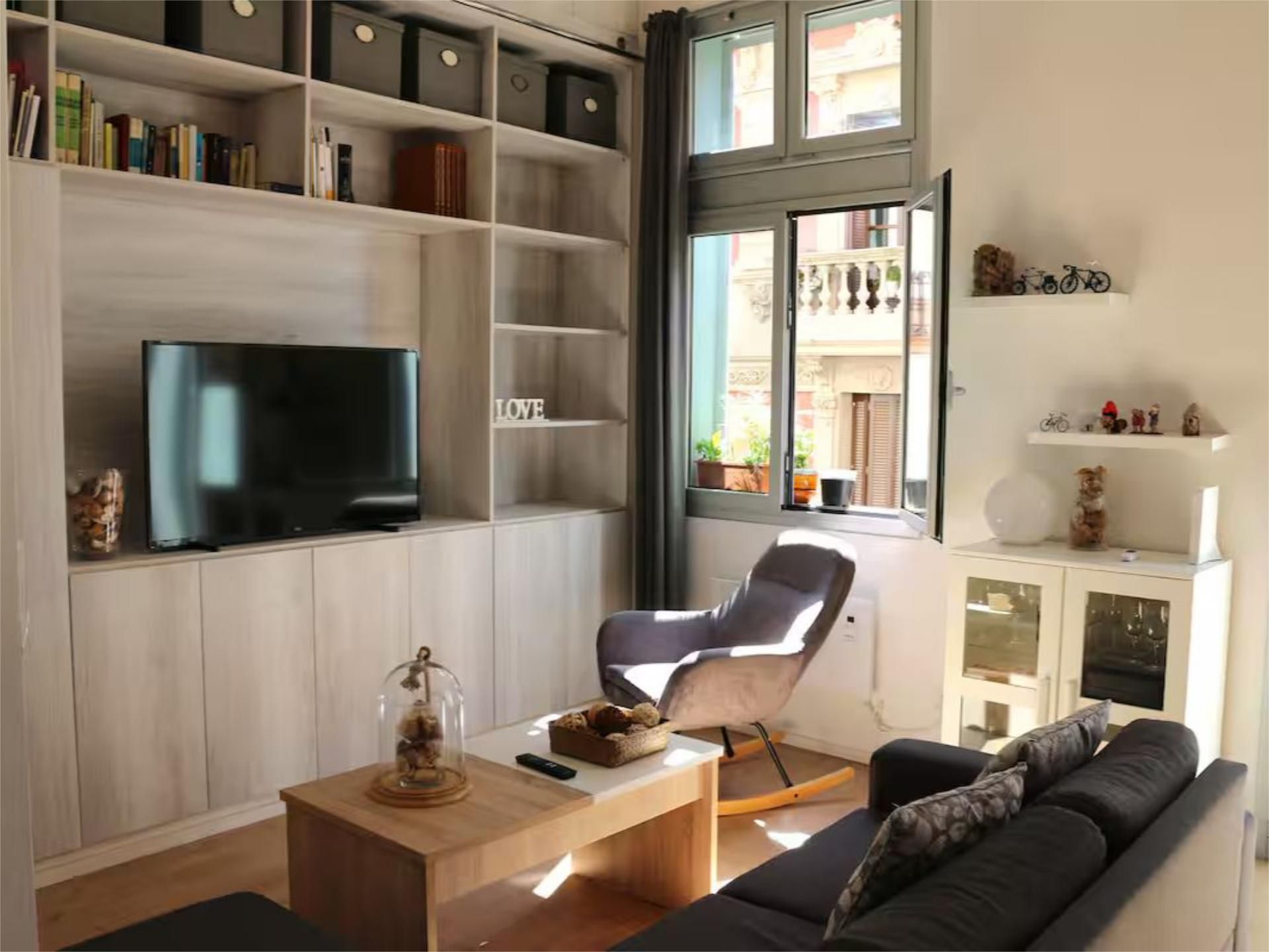 Living room of Duplex for sale in  Barcelona Capital  with Air Conditioner and Balcony