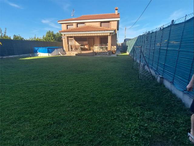 Casa-chalet en Alquiler en Calle San Marcos, 136 en Patrocinio - Nueva Talavera