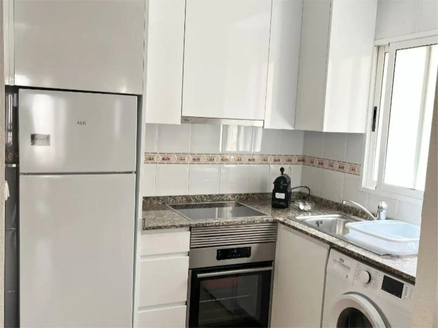 Piso de alquiler en Calle San Pascual, 112, Centro - Muelle Pesquero Cocina de Piso de alquiler en Torrevieja con Aire acondicionado, Piscina y Amueblado