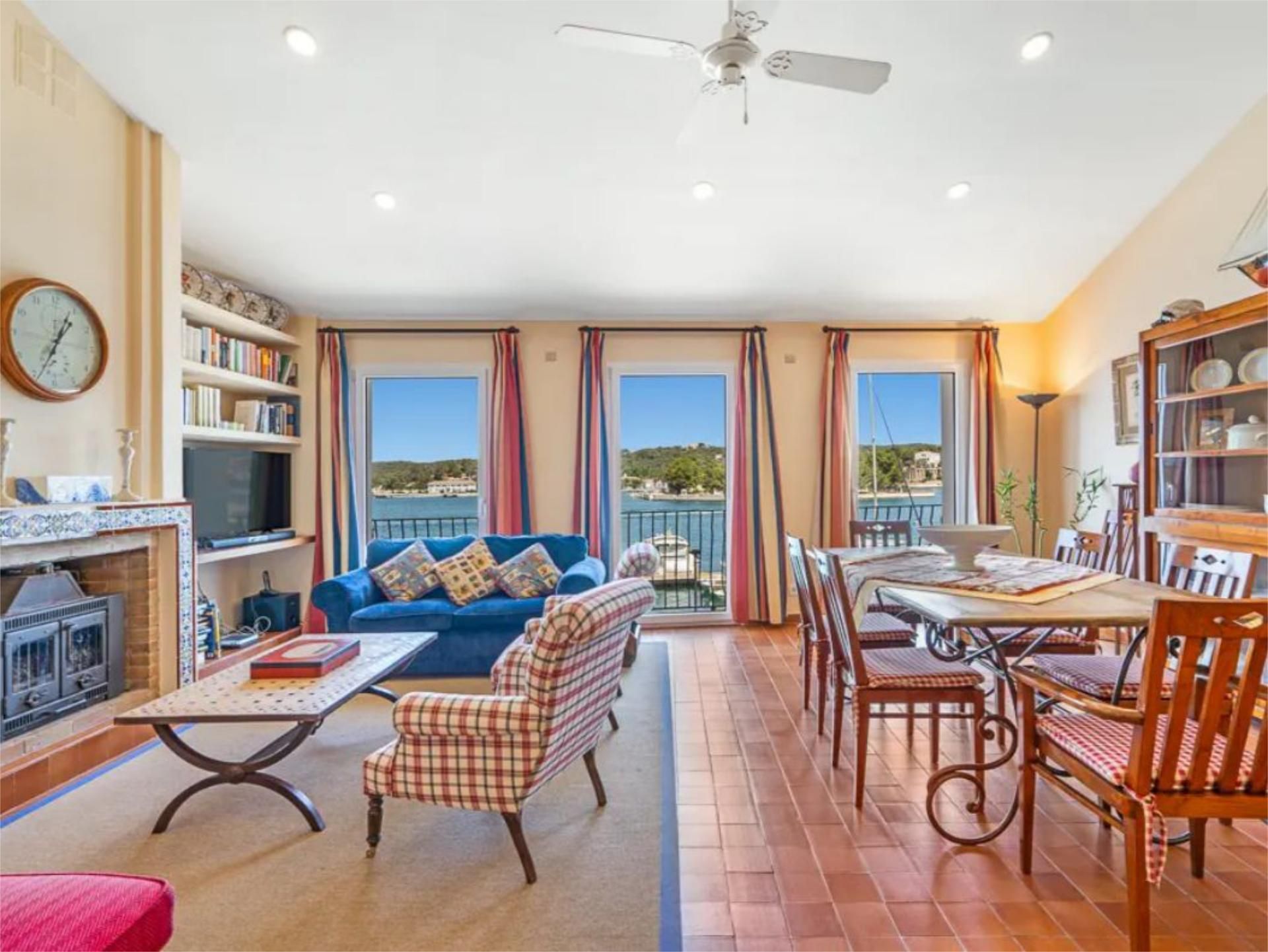 Single-family semi-detached for sale in Moll de Llevant, 81, Tanques del Carme - Fort de l'Eau Living room of Single-family semi-detached for sale in Maó  with Air Conditioner, Terrace and Balcony