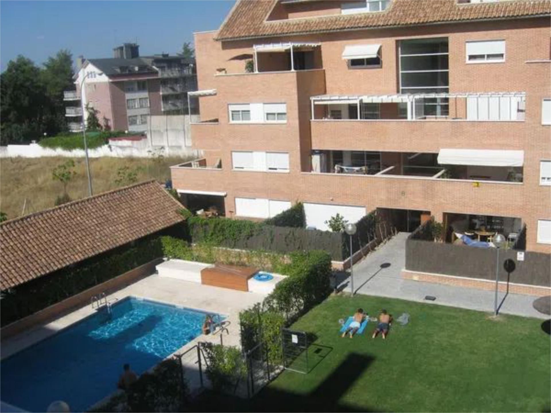 Apartamento de alquiler en Calle de la Sierra de Pajarejo, 7, Valdemarín Piscina de Apartamento de alquiler en  Madrid Capital con Aire acondicionado, Calefacción y Parquet