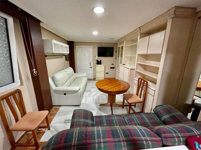 Apartamento en Alquiler en Avenida Manuel Rivera, 6 en Centro