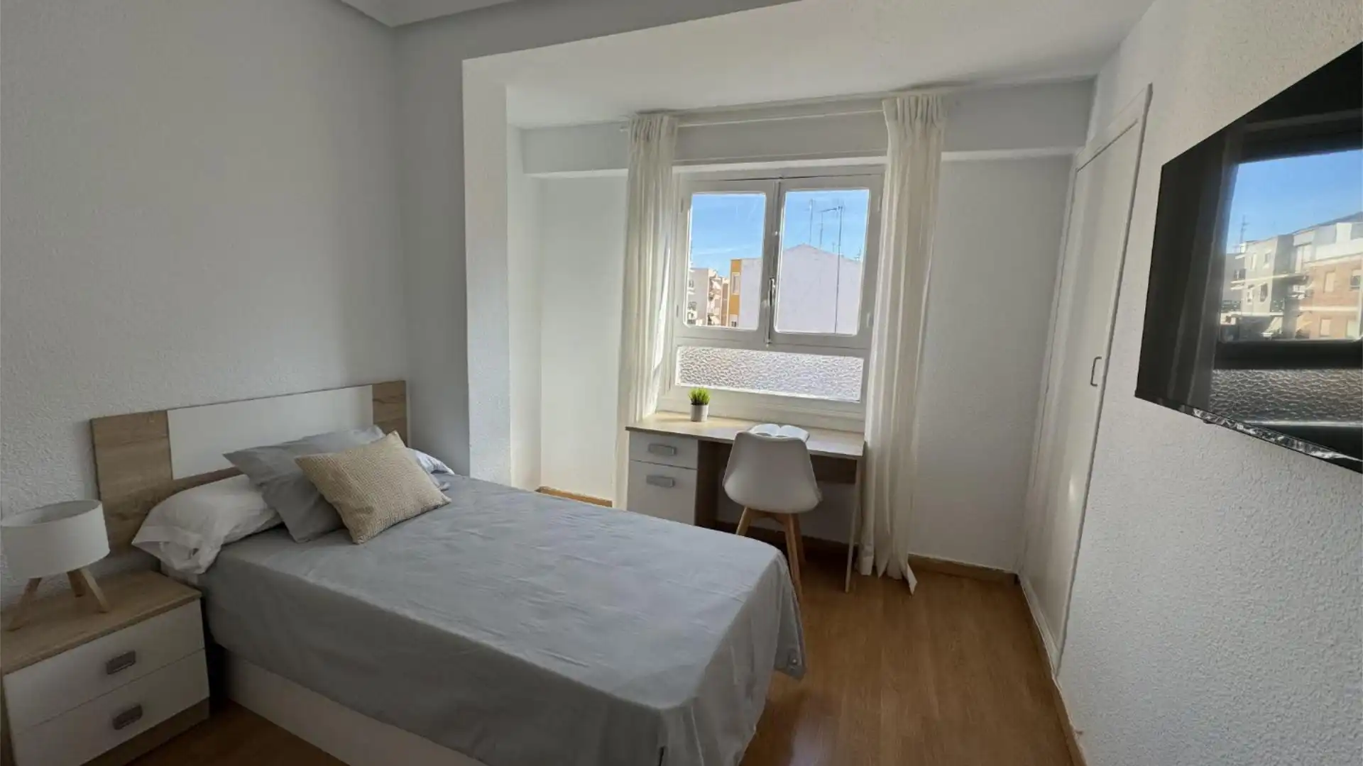 Habitación en Carrer Olegario Domarco Seller, 43, Camí dels Magros - Casablanca