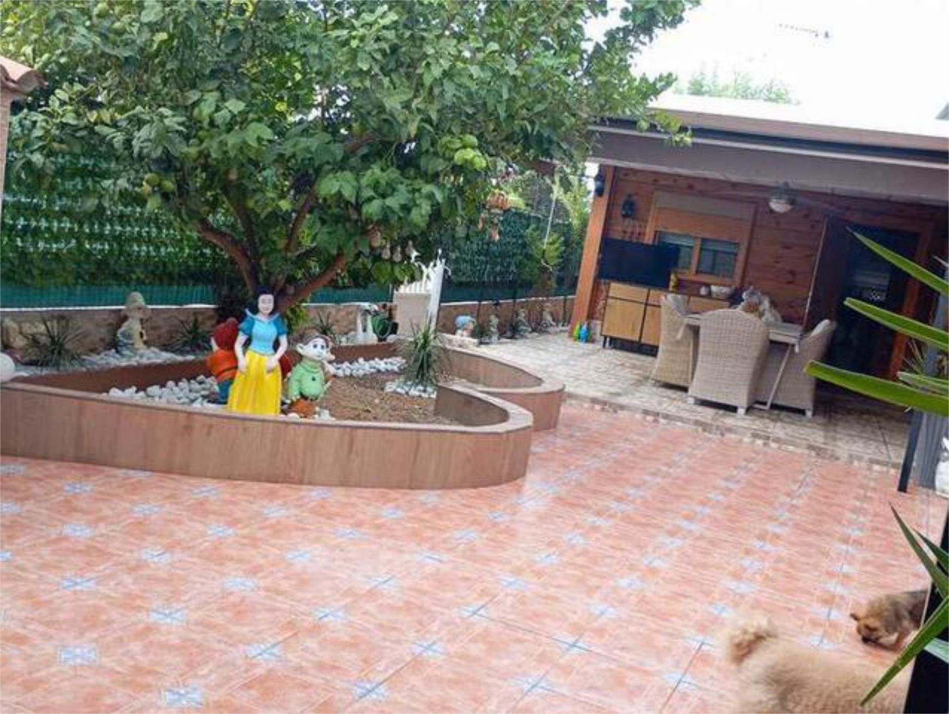 Single-family semi-detached for sale in La Constitución - Canaleta Terrace of Single-family semi-detached for sale in Mislata  with Heating, Private garden and Terrace