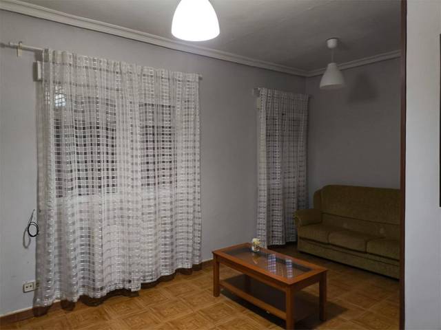 Piso en Alquiler en Plaza H, 2 en Zona Rural