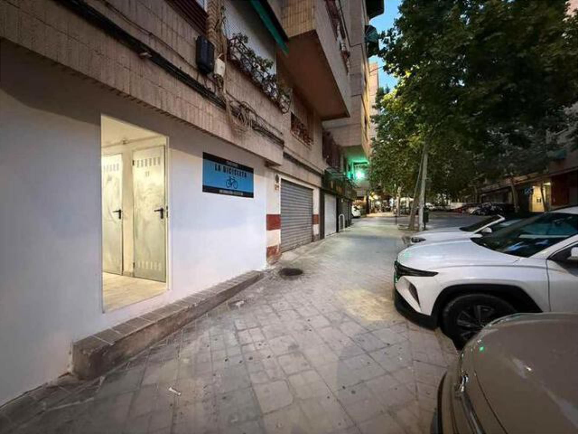 Vista exterior de Traster de lloguer en  Granada Capital