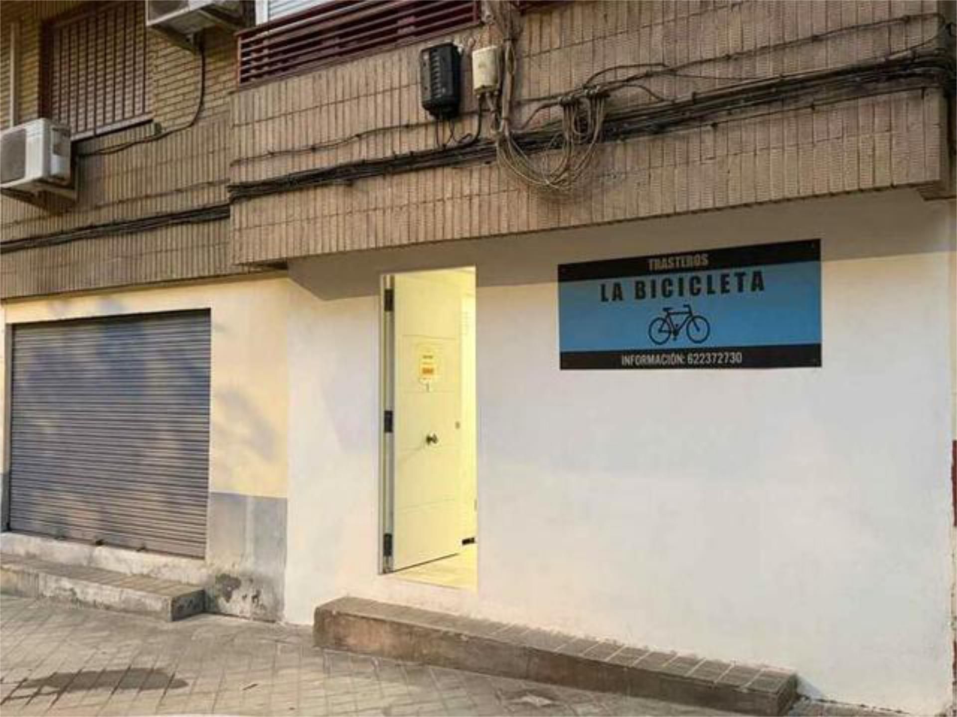 Box room to rent in La Cruz