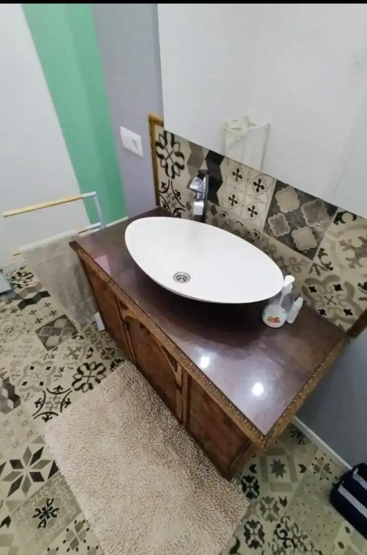 Casa adosada de alquiler en Calle Pérez Arenós, 30, Villar del Arzobispo Baño de Casa adosada de alquiler en Villar del Arzobispo con Aire acondicionado, Calefacción y Parquet