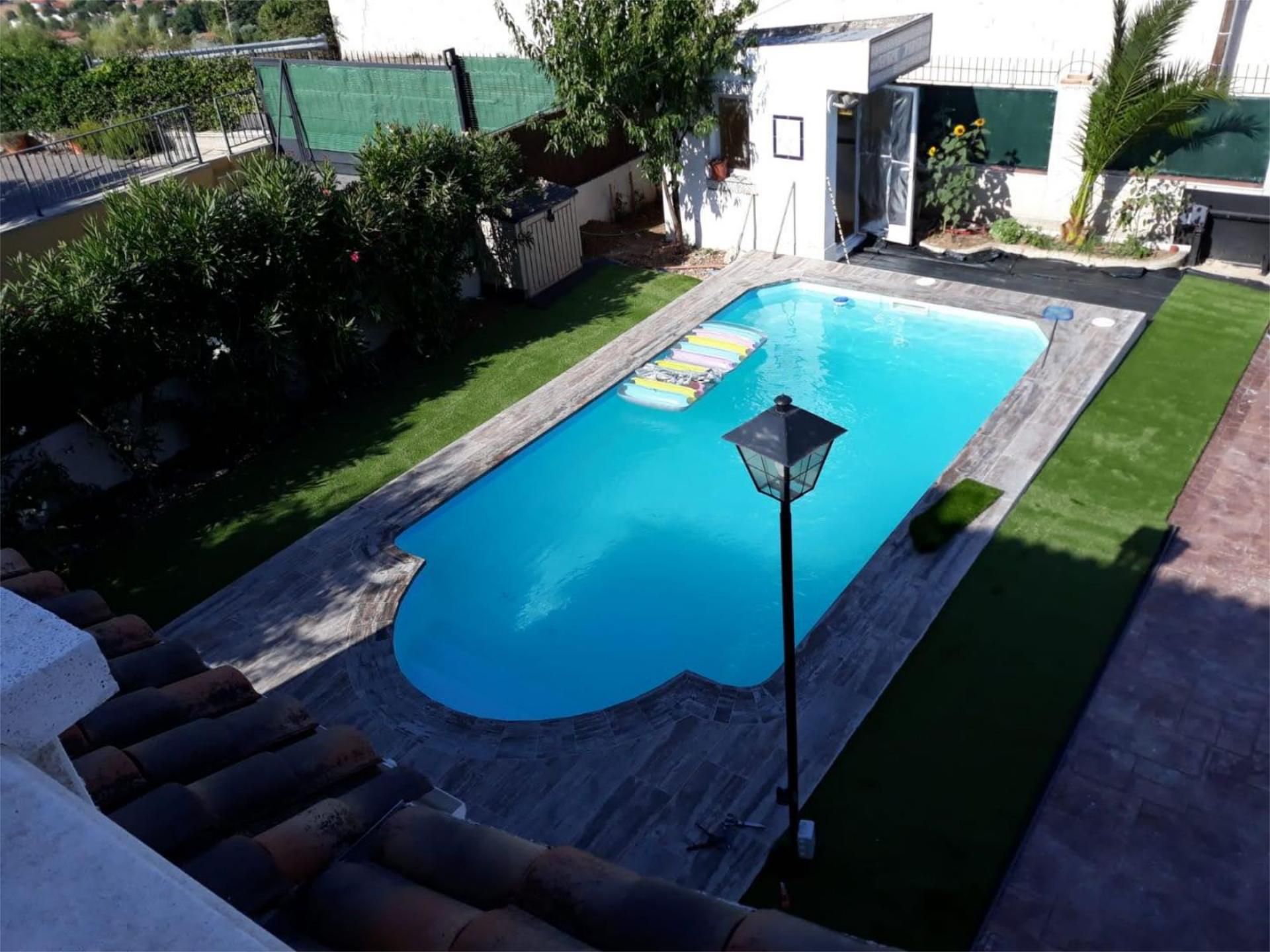 House or chalet for sale in Calle Quebrantarrejas, 1, Altos de Jarama Swimming pool of House or chalet for sale in Paracuellos de Jarama  with Heating, Private garden and Terrace