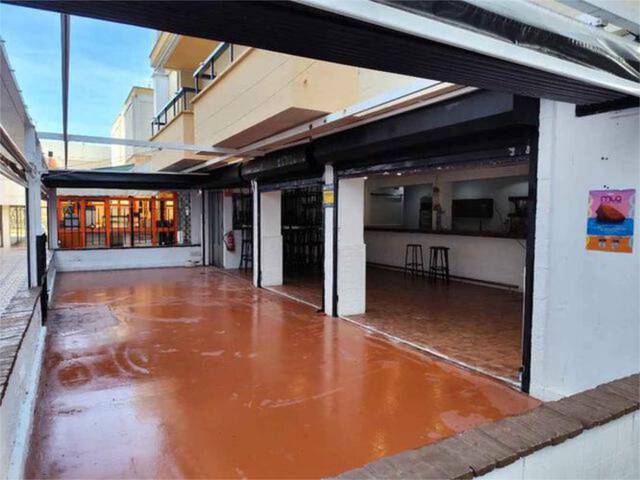 Local comercial en Alquiler en Centro - Torre de la Higuera