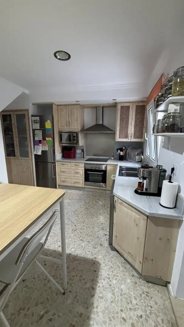 Casa o xalet en venda a Avenida Antonio y Miguel Navarro, 16a, Montilla Cuina de Casa o xalet en venda en Montilla amb Aire condicionat i Balcó