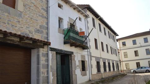 Foto 2 de Casa adosada en venda a Plaza Mayor, 13, Merindad de Montija, Burgos