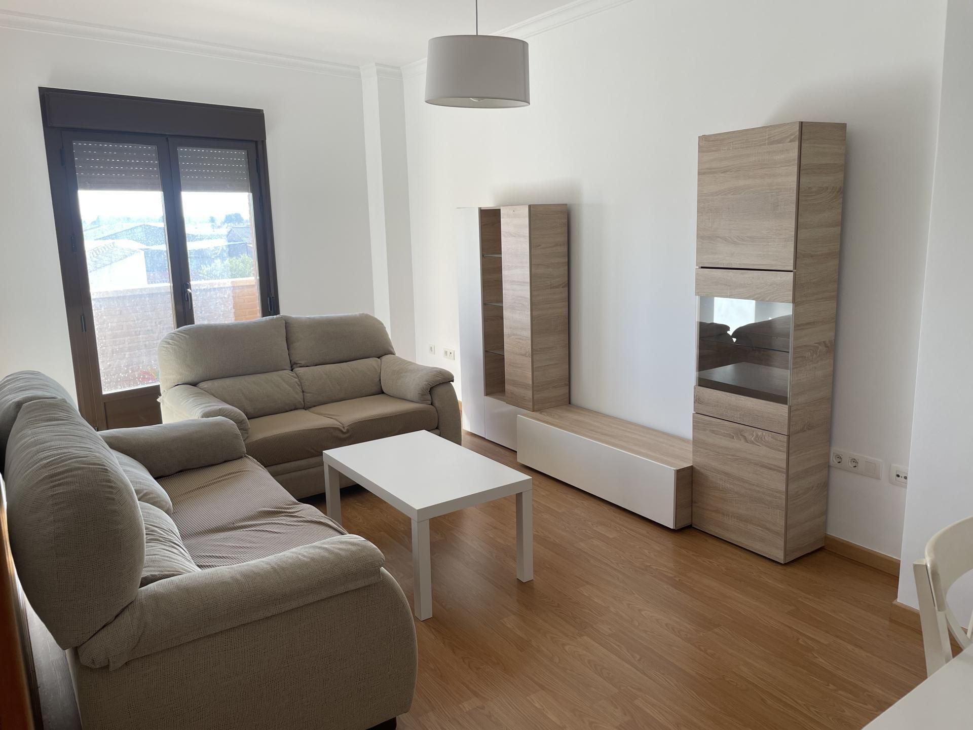 Living room of Flat to rent in Argamasilla de Alba  with Air Conditioner, Parquet flooring and Furnished