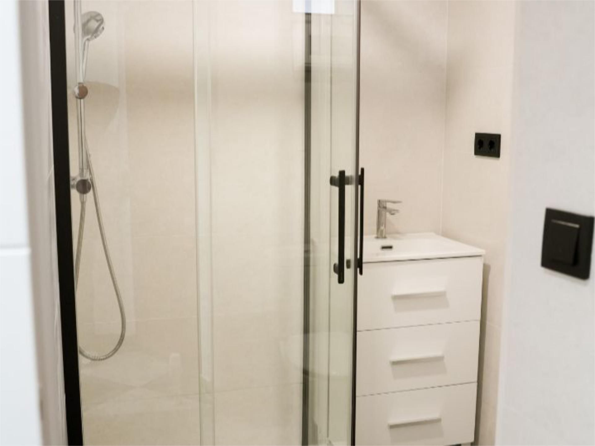 Pis de lloguer a Avenida de Cádiz, 42, Sector Sur Bany de Pis de lloguer en  Córdoba Capital amb Aire condicionat i Aparcament comunitari