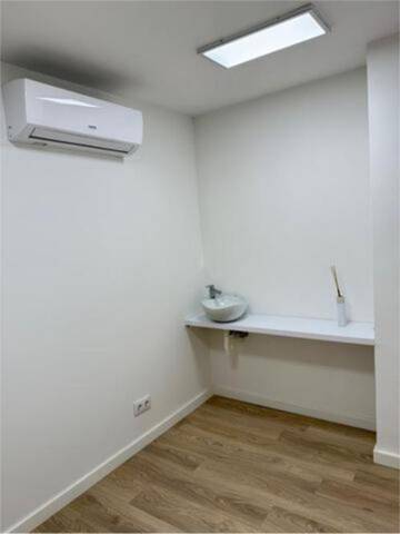 Local comercial en Alquiler en Barri de les Corts