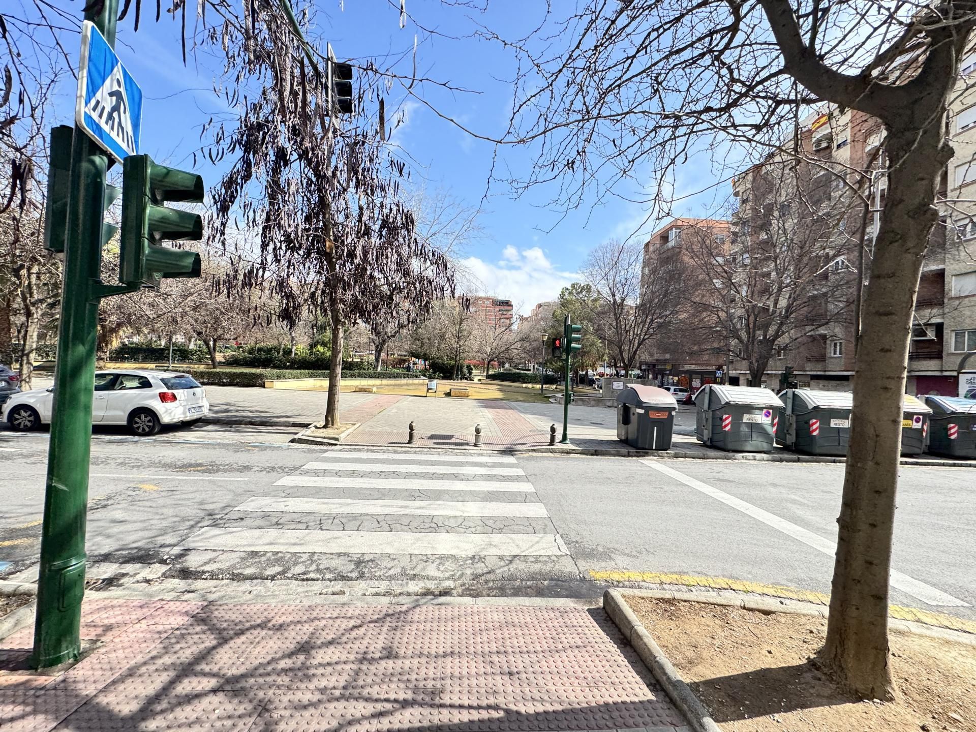 Exterior view of Flat for sale in  Granada Capital  with Air Conditioner