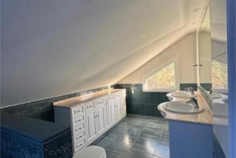 Casa adosada en venda a Plentzia, Bizkaia - imatge 1 Foto 1 de Casa adosada en venda a Plentzia, Bizkaia