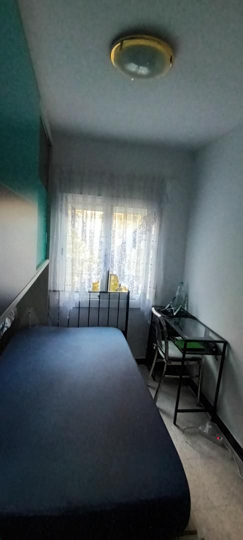 Flat to share in Avinguda del Congrés Eucarístic, 20, Congrés Bedroom of Flat to share in Badalona  with Air Conditioner, Heating and Parquet flooring