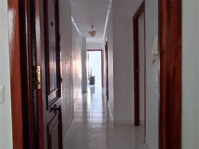 Piso en Venta en Calle Apolo, 33 en Centro - Muelle Pesquero