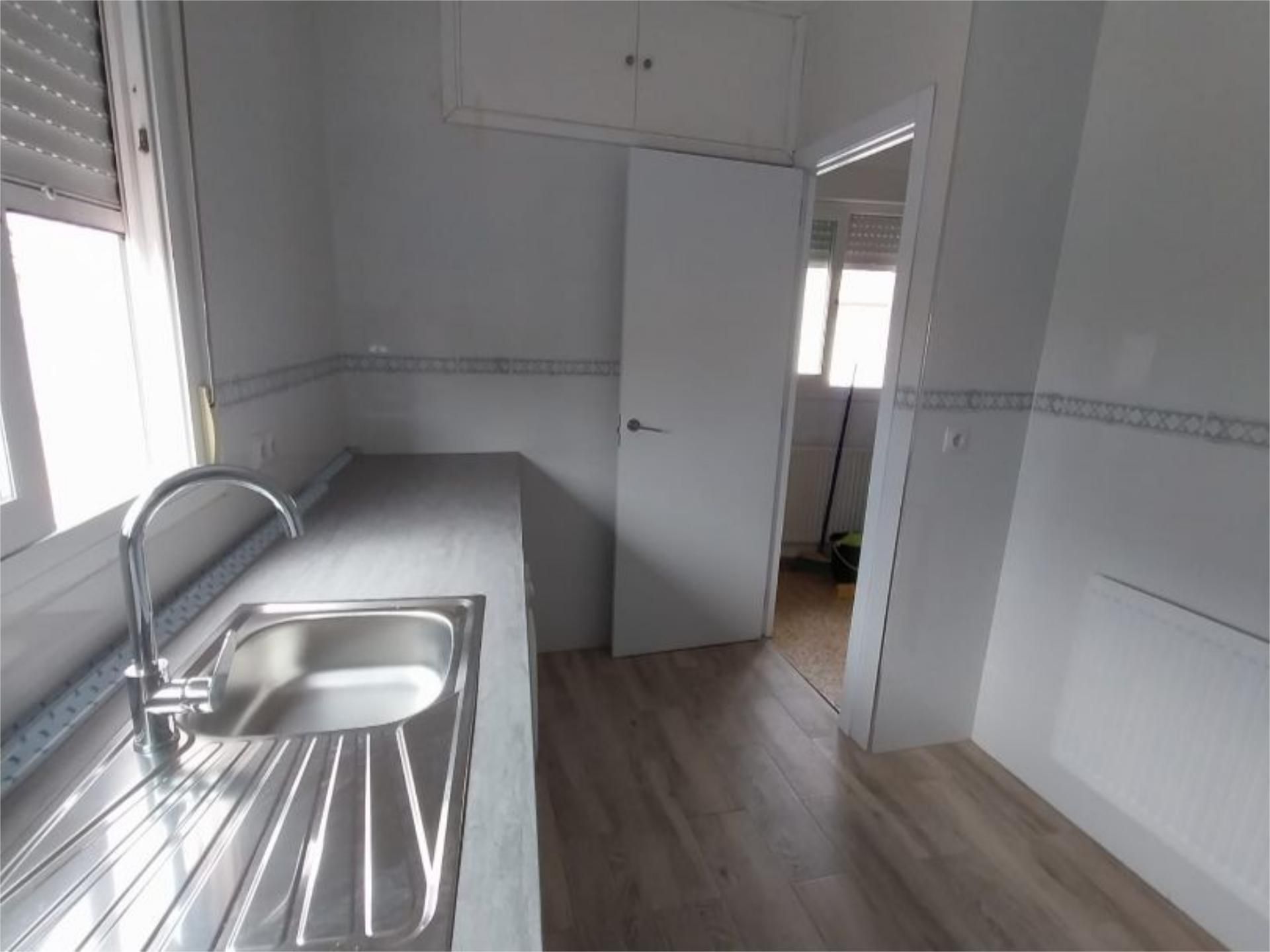 Flat to rent in Calle Covachuelas, 5, Valdemorillo pueblo Kitchen of Flat to rent in Valdemorillo