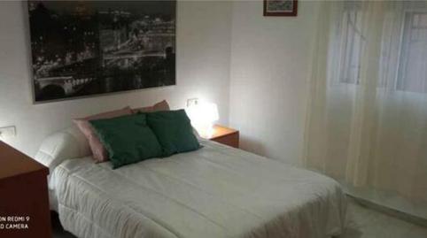 Foto 2 de Pis de lloguer a Jarazmín, Málaga