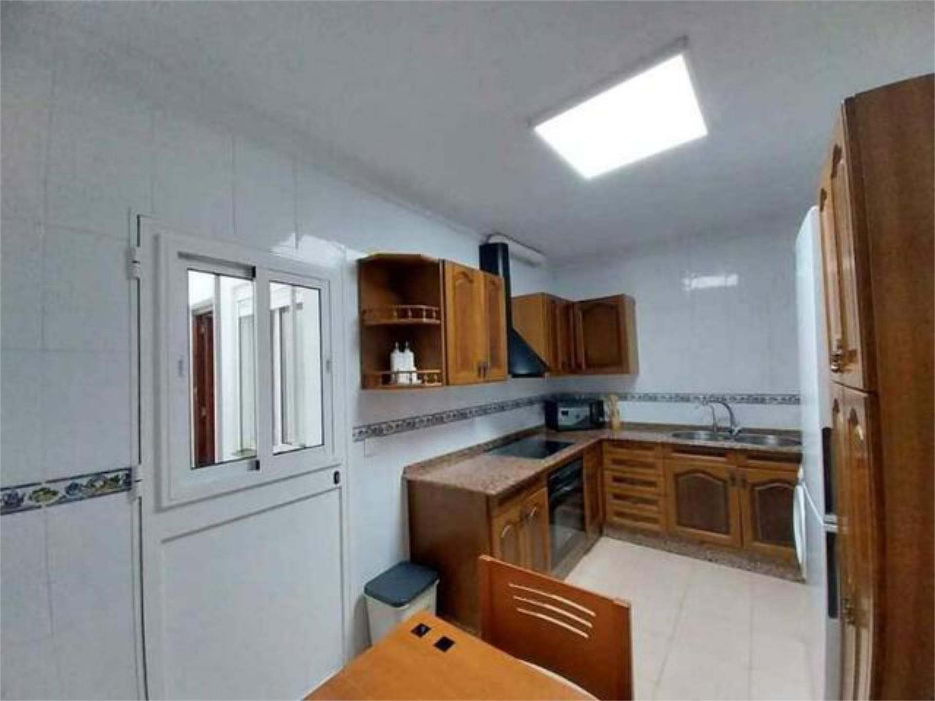 Cocina de Piso de alquiler en Chiclana de la Frontera