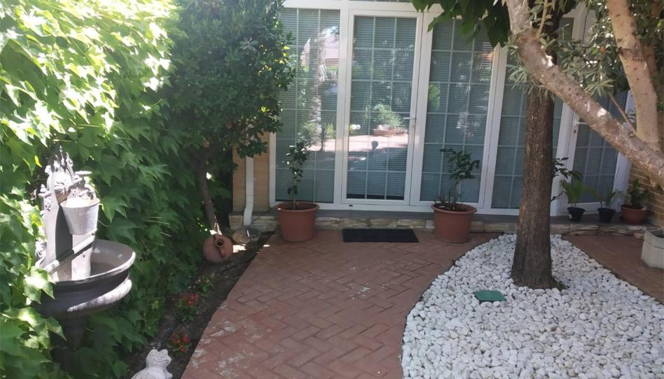 House or chalet for sale in Calle París, 18, Loeches, Madrid - image 1 Photo 1 of House or chalet for sale in Calle París, 18, Loeches, Madrid