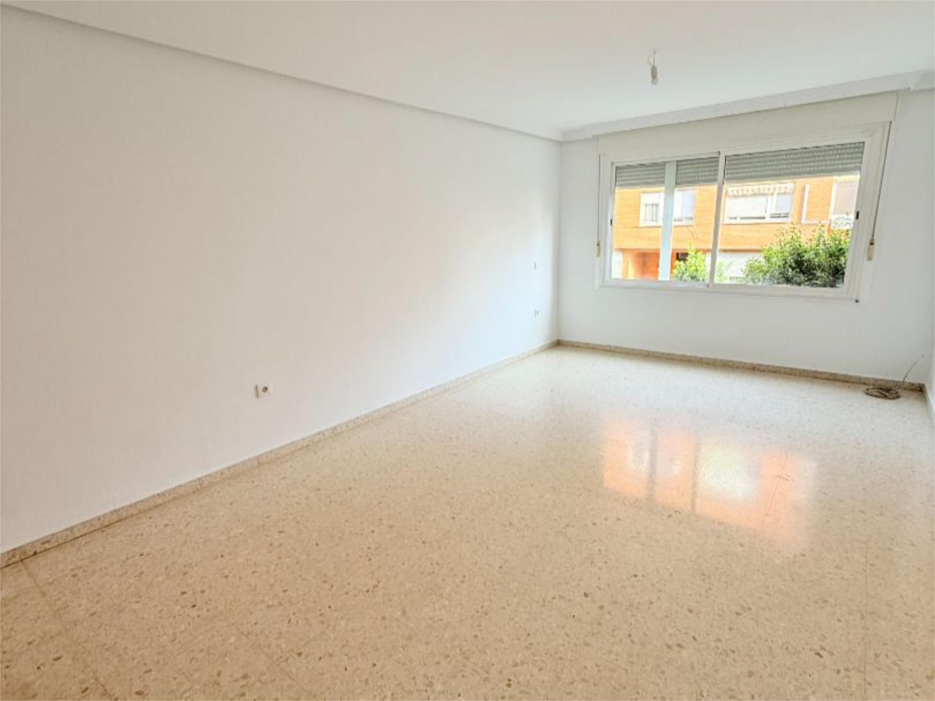 Flat for sale in Calle José Martínez Ruiz-Azorín, 30, Norte Living room of Flat for sale in Mérida  with Terrace, Storage room and Community parking