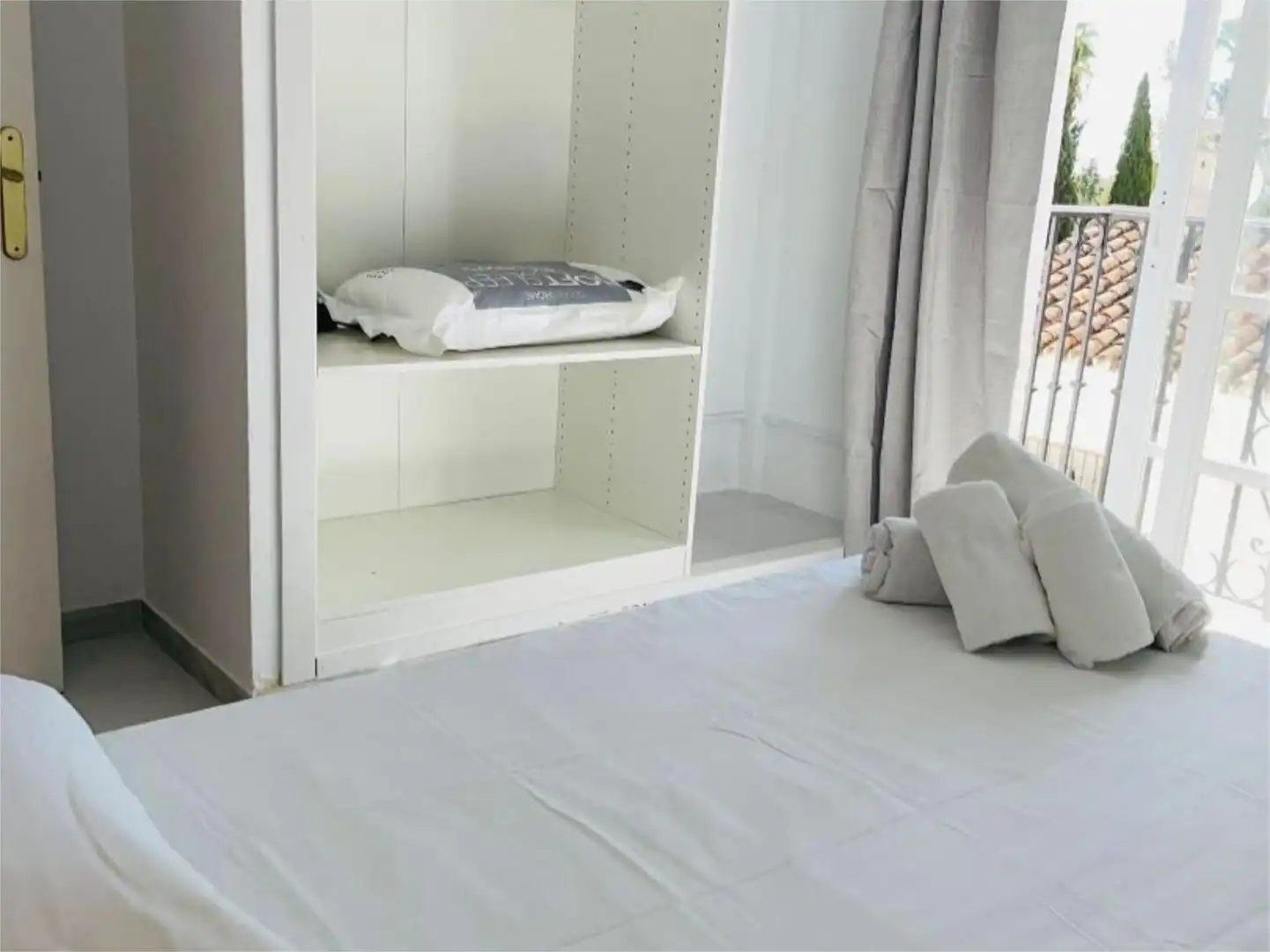 Flat for rent in Calle Ronda del Golf Oeste, 17, Zona Centro Comercial Torrequebrada Bedroom of Flat for rent in Benalmádena with Furnished