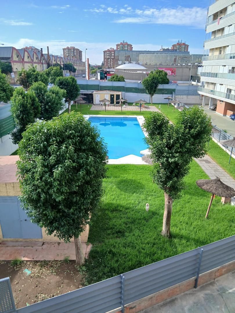 Flat for sale in Calle Alonso Cano, 48, Ciudad Jardín Swimming pool of Flat for sale in  Sevilla Capital  with Private garden, Terrace and Video intercom