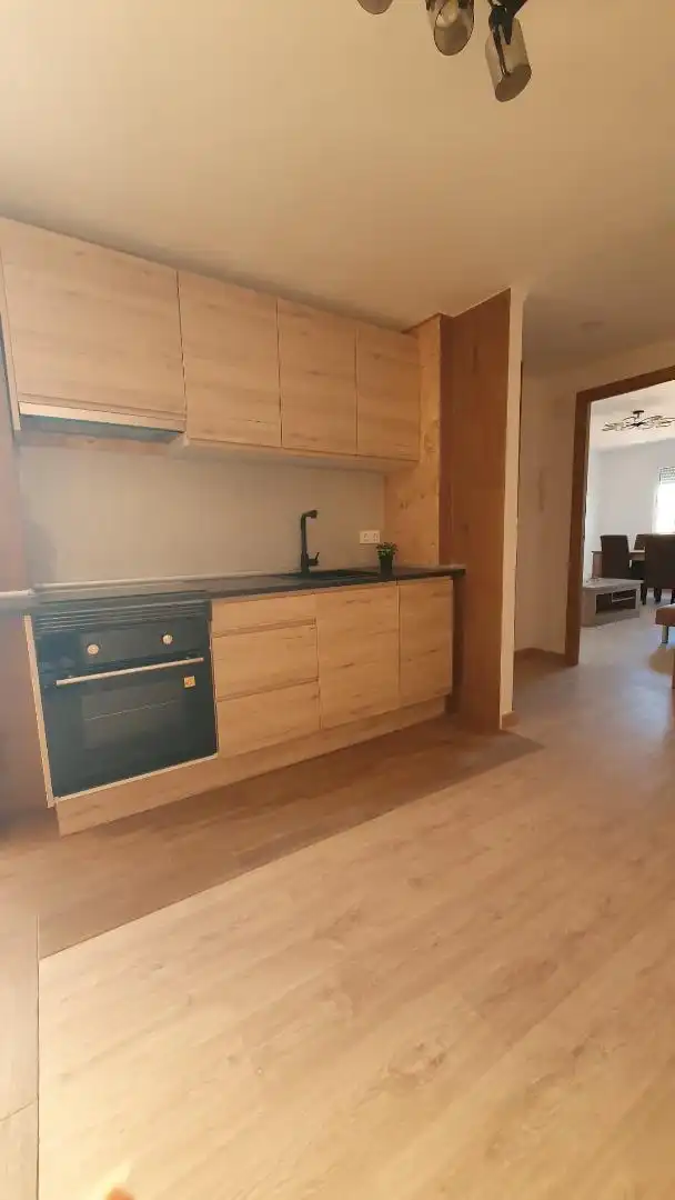 Piso en venta en Carrer Segura, 48, Monóvar / Monòver Cocina de Piso en venta en Monóvar / Monòver con Amueblado, Horno y Balcón