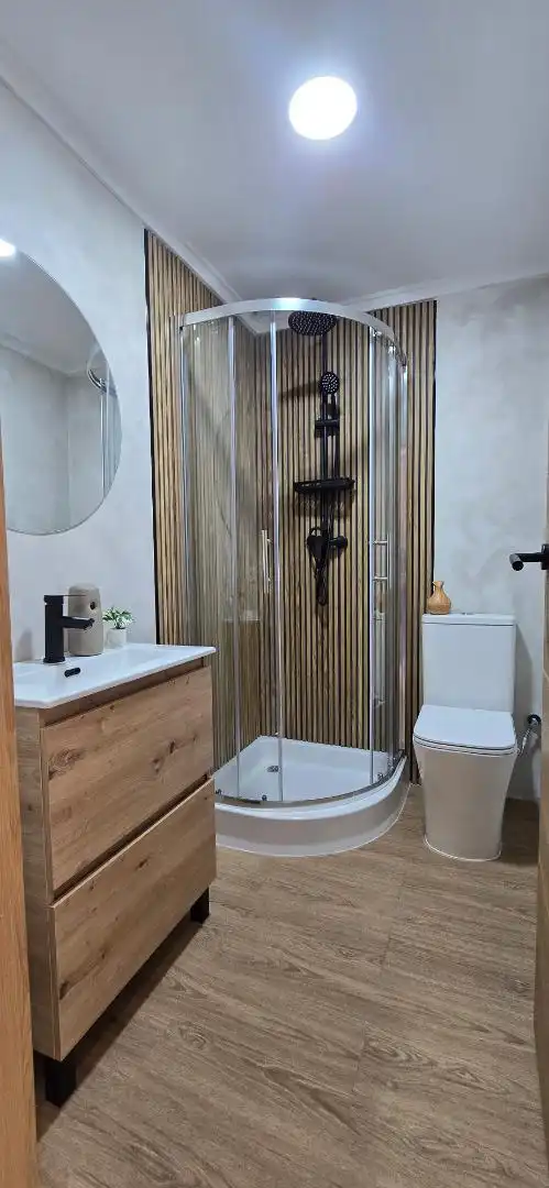 Piso en venta en Carrer Segura, 48, Monóvar / Monòver Baño de Piso en venta en Monóvar / Monòver con Amueblado, Horno y Balcón